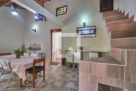 Casa à venda com 270m², 5 quartos e sem vaga Casa à venda com 270m², 5 quartos e sem vagaTerraço Gourmet