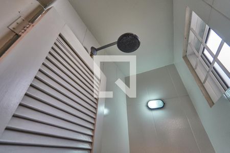 Casa à venda com 270m², 5 quartos e sem vaga Casa à venda com 270m², 5 quartos e sem vagaBanheiro de Serviço