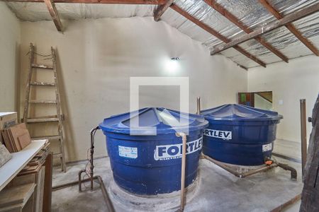 Casa à venda com 270m², 5 quartos e sem vaga Casa à venda com 270m², 5 quartos e sem vagaSótão