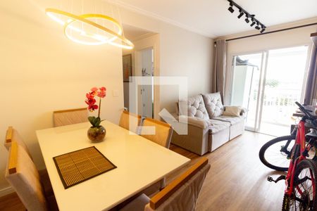 Sala de apartamento à venda com 2 quartos, 59m² em Campestre, Santo André