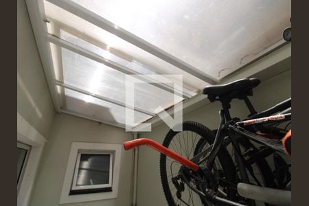 Casa de condomínio à venda com 88m², 2 quartos e 1 vagaQuintal