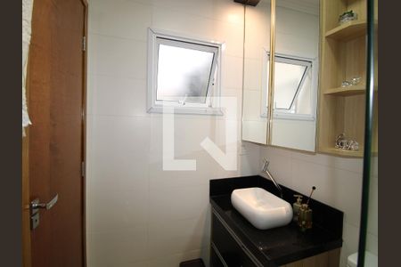 Casa de condomínio à venda com 88m², 2 quartos e 1 vagaBanheiro da Suíte 1