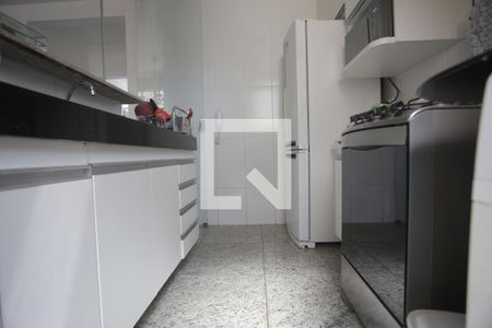 Apartamento à venda com 60m², 2 quartos e 1 vagaCozinha