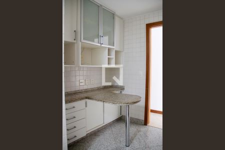 Cozinha de apartamento à venda com 3 quartos, 143m² em Barra da Tijuca, Rio de Janeiro