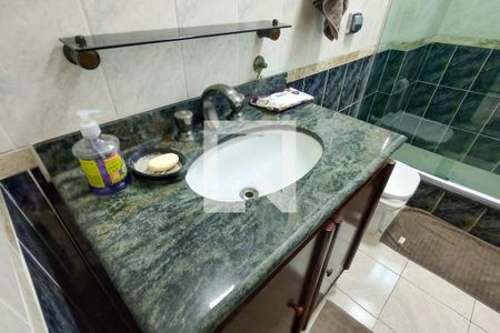 Apartamento para alugar com 86m², 2 quartos e 2 vagasBanheiro