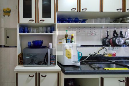 Apartamento para alugar com 86m², 2 quartos e 2 vagasCozinha