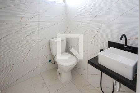 Banheiro de apartamento à venda com 2 quartos, 37m² em Parque São Lucas, São Paulo