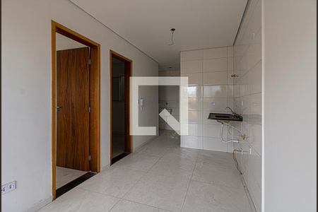 sala e cozinha compartilhadas de apartamento para alugar com 2 quartos, 33m² em Vila Vera, São Paulo