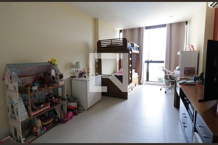 Casa à venda com 680m², 5 quartos e 5 vagasQuarto 1