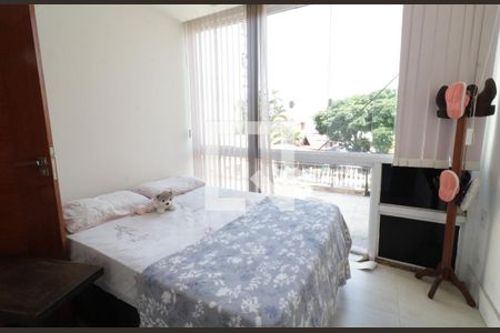 Casa à venda com 680m², 5 quartos e 5 vagasSuíte de hospedes