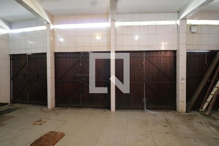 Casa à venda com 680m², 5 quartos e 5 vagasGaragem