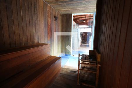 Casa à venda com 680m², 5 quartos e 5 vagasSauna