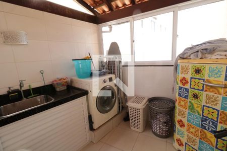 Casa à venda com 680m², 5 quartos e 5 vagasLavanderia