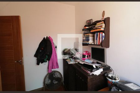 Casa à venda com 680m², 5 quartos e 5 vagasEscritório