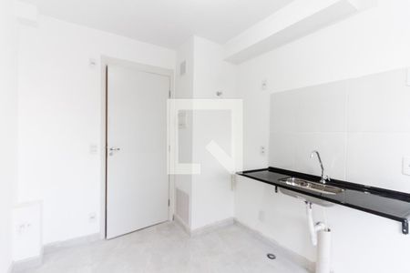 Cozinha de apartamento para alugar com 1 quarto, 26m² em Água Branca, São Paulo