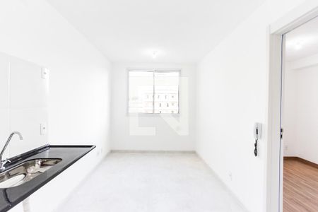 Cozinha de apartamento para alugar com 1 quarto, 26m² em Água Branca, São Paulo