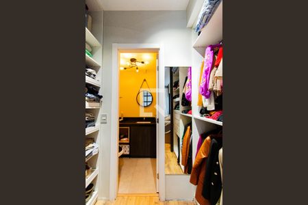 Studio à venda com 38m², 1 quarto e 1 vaga Studio à venda com 38m², 1 quarto e 1 vagaCloset