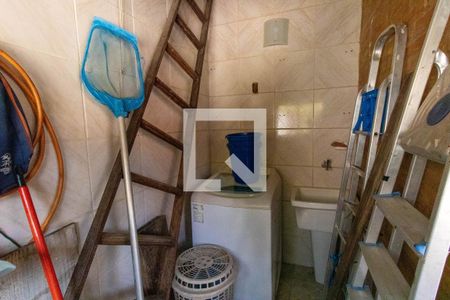 Casa à venda com 225m², 4 quartos e 1 vaga Casa à venda com 225m², 4 quartos e 1 vagaÁrea de Serviço