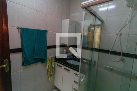 Casa à venda com 225m², 4 quartos e 1 vaga Casa à venda com 225m², 4 quartos e 1 vagaBanheiro Suíte