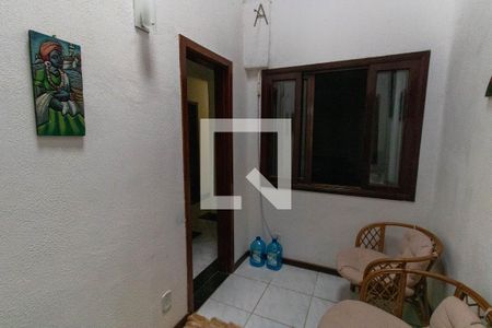 Casa à venda com 225m², 4 quartos e 1 vaga Casa à venda com 225m², 4 quartos e 1 vagaJardim de Inverno