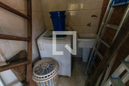 Casa à venda com 225m², 4 quartos e 1 vaga Casa à venda com 225m², 4 quartos e 1 vagaÁrea de Serviço