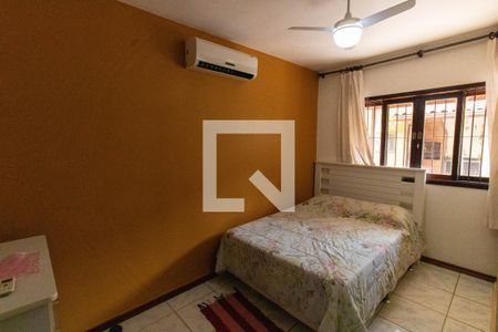 Casa à venda com 225m², 4 quartos e 1 vaga Casa à venda com 225m², 4 quartos e 1 vagaSuíte