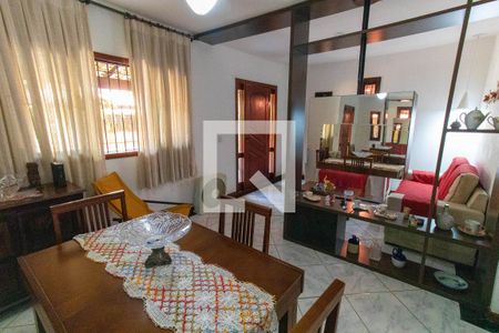 Sala de Estar e Jantar de casa para alugar com 4 quartos, 225m² em Serra Grande, Niterói