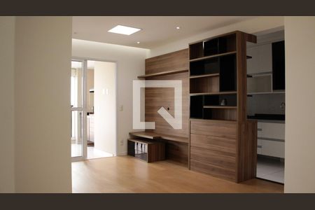 Sala de apartamento para alugar com 2 quartos, 69m² em Vila Bertioga, São Paulo