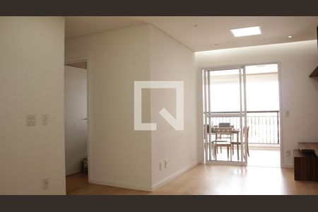 Sala de apartamento para alugar com 2 quartos, 69m² em Vila Bertioga, São Paulo