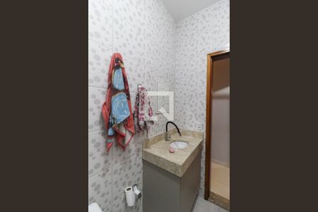 Casa à venda com 152m², 2 quartos e 2 vagasBanheiro