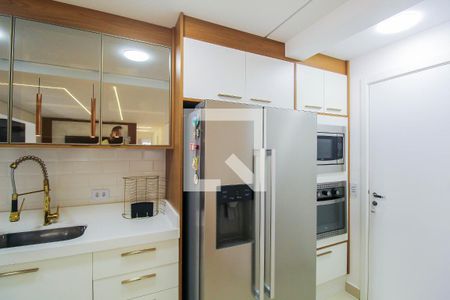 Apartamento para alugar com 117m², 2 quartos e 2 vagas Apartamento para alugar com 117m², 2 quartos e 2 vagasCozinha