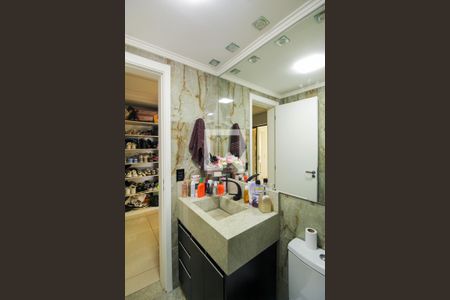 Apartamento para alugar com 117m², 2 quartos e 2 vagas Apartamento para alugar com 117m², 2 quartos e 2 vagasBanheiro da Suíte 2