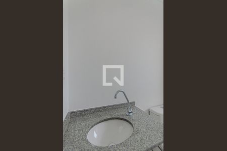 Banheiro de apartamento à venda com 1 quarto, 35m² em Vila Dom Pedro I, São Paulo