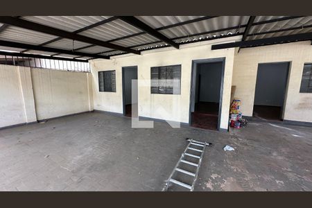 Garagem de casa para alugar com 1 quarto, 16m² em Setor Central, Goiânia