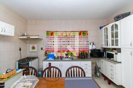 Casa à venda com 250m², 4 quartos e 4 vagasCozinha