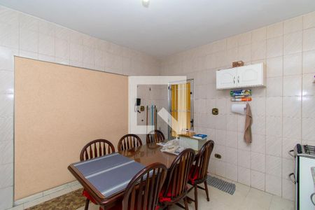 Casa à venda com 250m², 4 quartos e 4 vagasCozinha