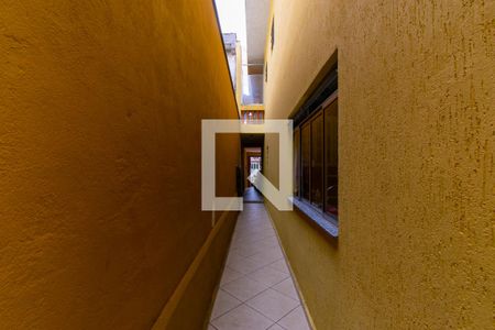 Casa à venda com 250m², 4 quartos e 4 vagasCorredor Externo