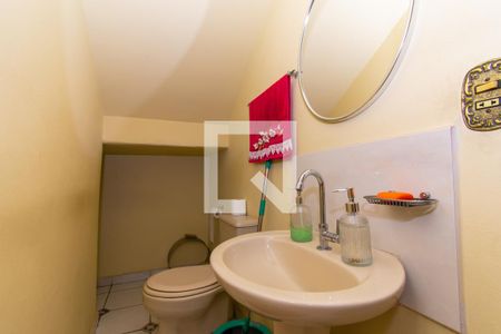 Casa à venda com 250m², 4 quartos e 4 vagasLavabo