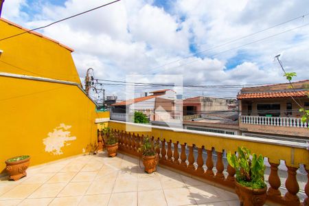 Casa à venda com 250m², 4 quartos e 4 vagasVaranda do Quarto 2