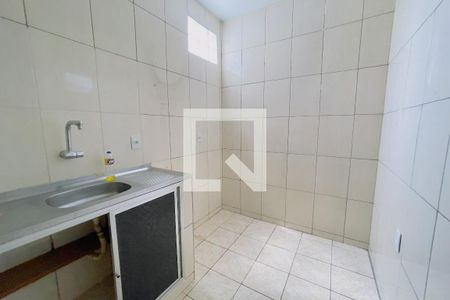 Cozinha de casa para alugar com 1 quarto, 43m² em Vila São Luis, Duque de Caxias