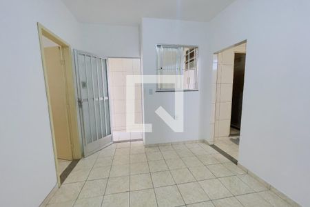 Sala de casa para alugar com 1 quarto, 43m² em Vila São Luis, Duque de Caxias