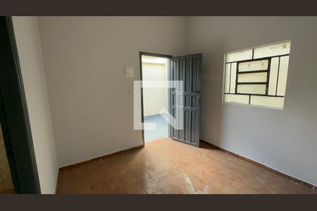 Sala de casa para alugar com 1 quarto, 16m² em Setor Central, Goiânia