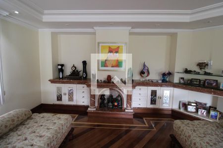 Casa à venda com 800m², 5 quartos e 8 vagasDetalhe Sala