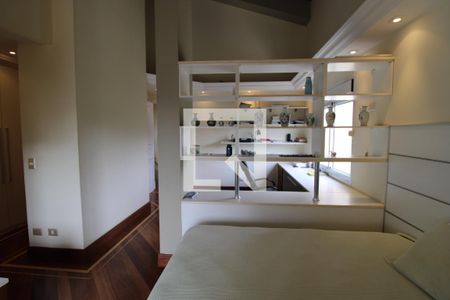 Casa à venda com 800m², 5 quartos e 8 vagasSuite 2