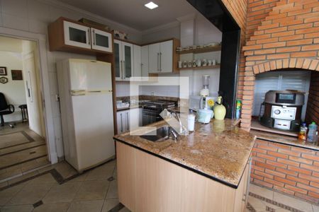 Casa à venda com 800m², 5 quartos e 8 vagasChurrasqueira