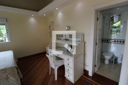 Casa à venda com 800m², 5 quartos e 8 vagasSuite 4