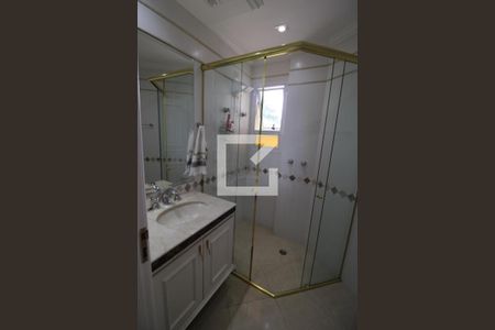 Casa à venda com 800m², 5 quartos e 8 vagasBanheiro da Suíte 3