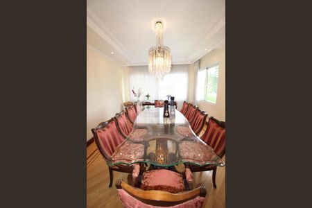 Casa à venda com 800m², 5 quartos e 8 vagasSala de Jantar