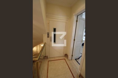 Casa à venda com 800m², 5 quartos e 8 vagasElevador