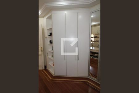 Closet da suíte 1 de casa para alugar com 5 quartos, 800m² em Morumbi, São Paulo